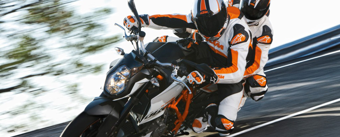 Fragen zu KTM Motorrädern? Ruf uns an!
